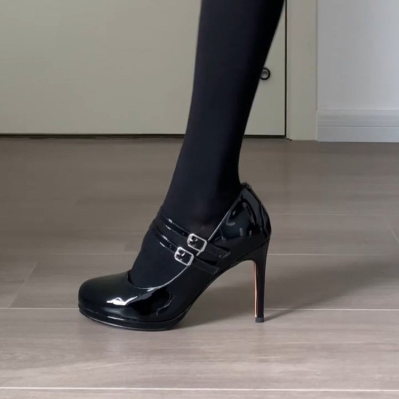 2025 Brand New Vintage y2k Bla - Patent Leather Pump review and price